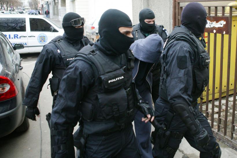 Poliția Capitalei: 40 de percheziții într-un dosar de evaziune; prejudiciu - 1,4 milioane de lei