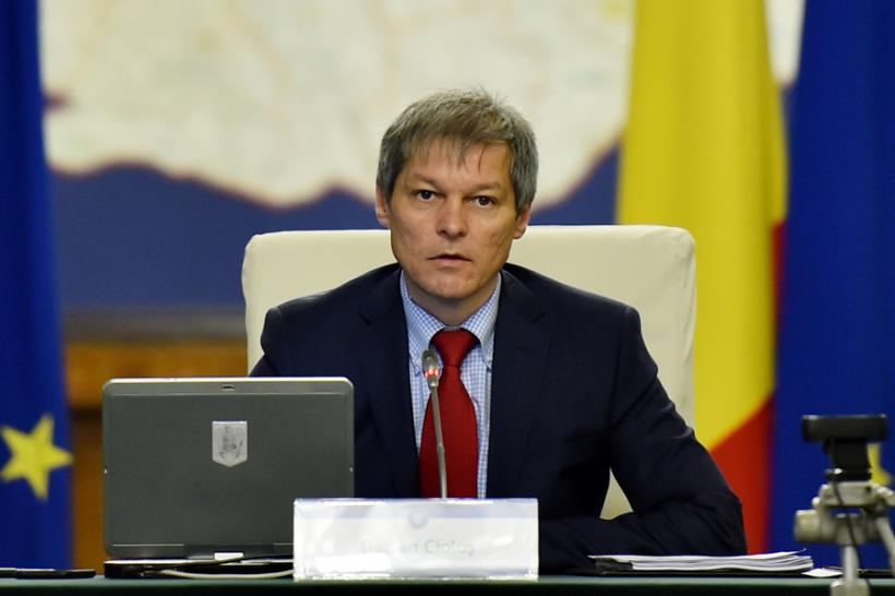 Dacian Cioloş, consultări cu partidele pe tema modificării legii electorale