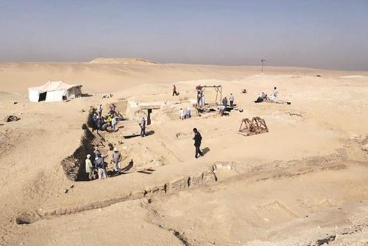 Rămăşiţe ale unui vas antic au fost descoperite în apropierea piramidelor egiptene