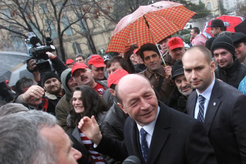 Băsescu, liderilor MP: Ştiu două cazuri de candidaţi pe care sinceritarea nu-i dă afară din casă 