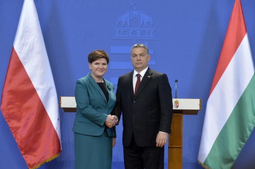 Viktor Orban asigură Polonia de susţinerea Ungariei în combaterea &quot;standardelor duble&quot; ale UE 