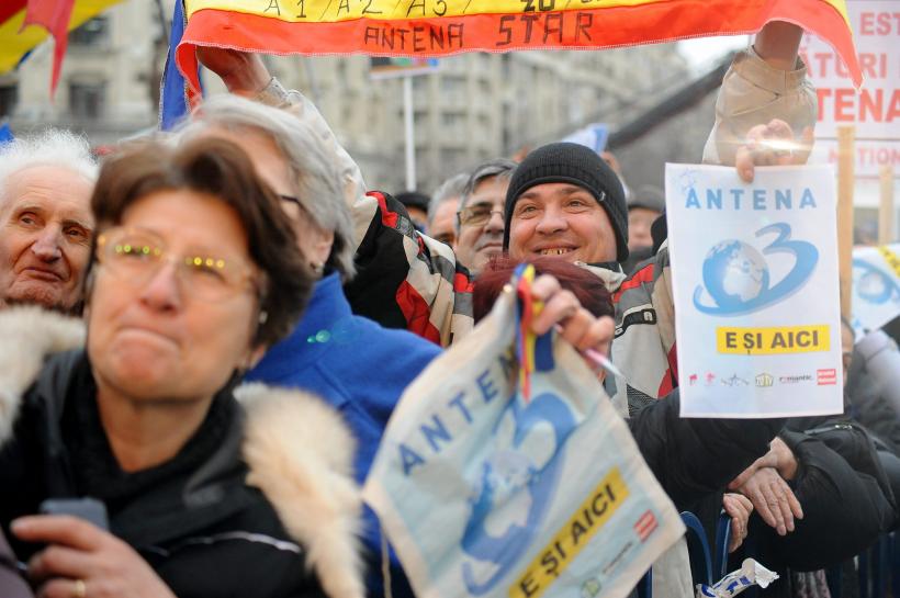 GALERIE FOTO. Cum a fost întâlnirea jurnaliștilor Intact cu telespectatorii 18529301