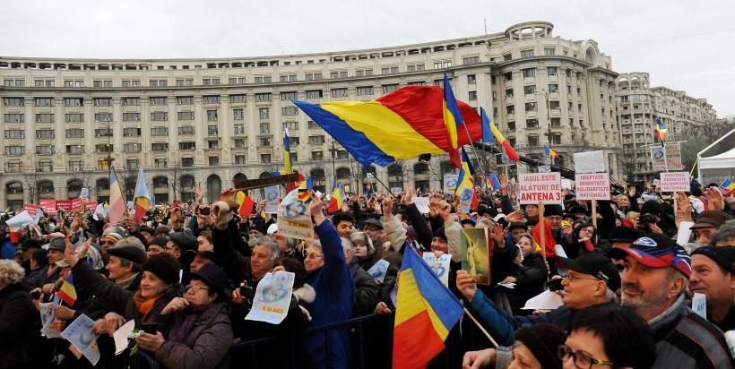 GALERIE FOTO. Cum a fost întâlnirea jurnaliștilor Intact cu telespectatorii 18529303