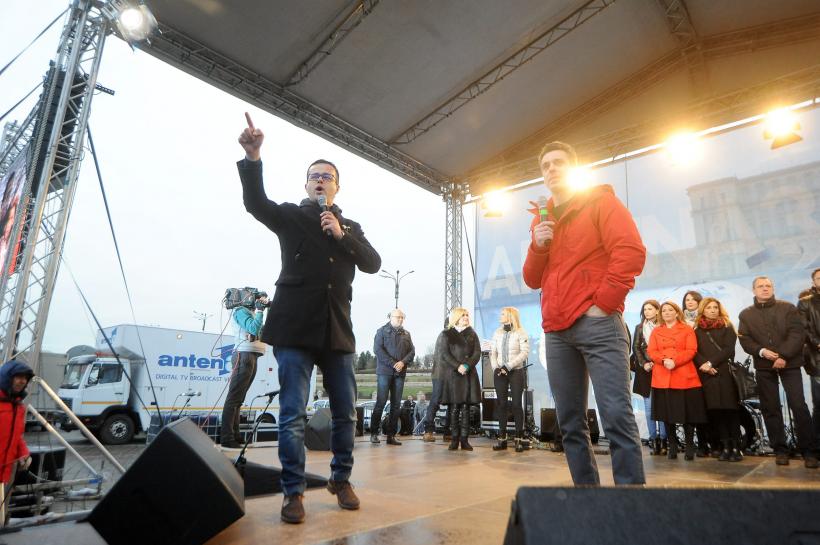 GALERIE FOTO. Cum a fost întâlnirea jurnaliștilor Intact cu telespectatorii 18529311