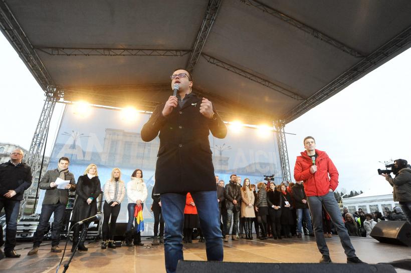 GALERIE FOTO. Cum a fost întâlnirea jurnaliștilor Intact cu telespectatorii 18529313