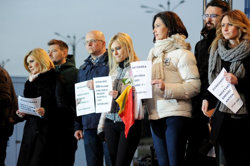 GALERIE FOTO. Cum a fost întâlnirea jurnaliștilor Intact cu telespectatorii 18529325