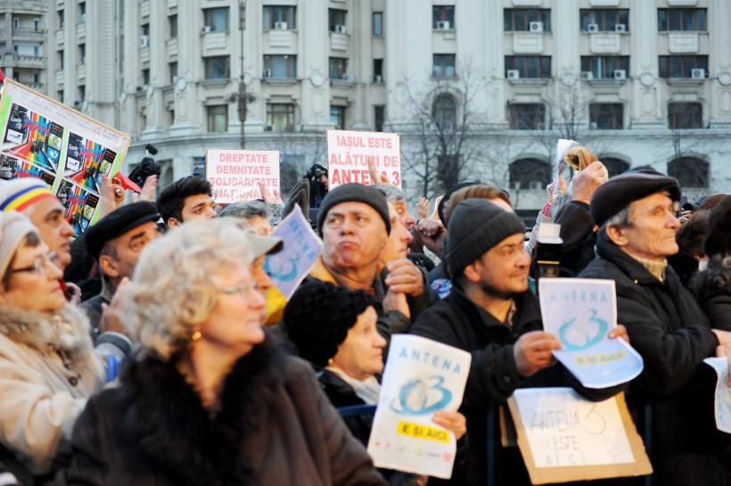 GALERIE FOTO. Cum a fost întâlnirea jurnaliștilor Intact cu telespectatorii 18529326