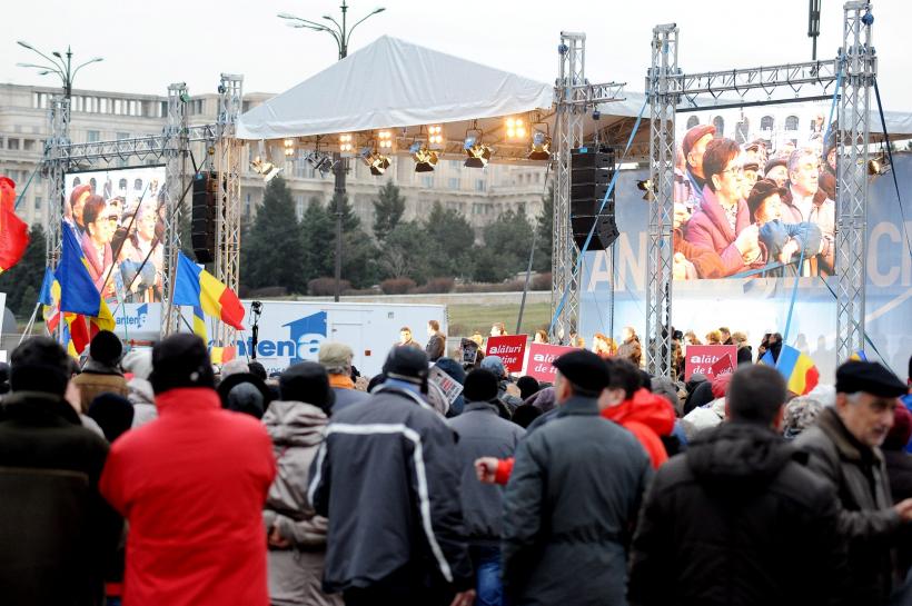 GALERIE FOTO. Cum a fost întâlnirea jurnaliștilor Intact cu telespectatorii 18529329