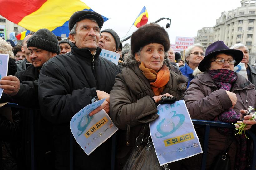 GALERIE FOTO. Cum a fost întâlnirea jurnaliștilor Intact cu telespectatorii 18529340