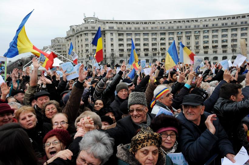 GALERIE FOTO. Cum a fost întâlnirea jurnaliștilor Intact cu telespectatorii 18529343