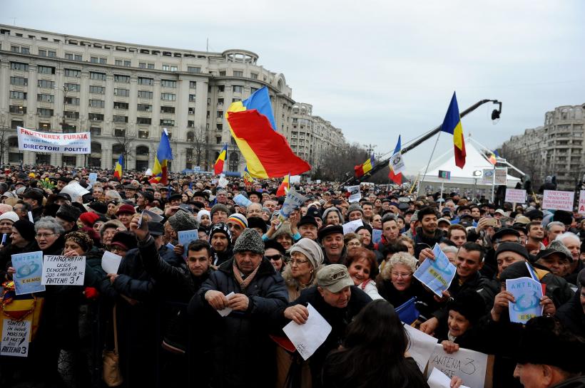 GALERIE FOTO. Cum a fost întâlnirea jurnaliștilor Intact cu telespectatorii 18529348