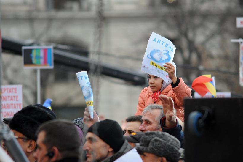 GALERIE FOTO. Cum a fost întâlnirea jurnaliștilor Intact cu telespectatorii 18529349
