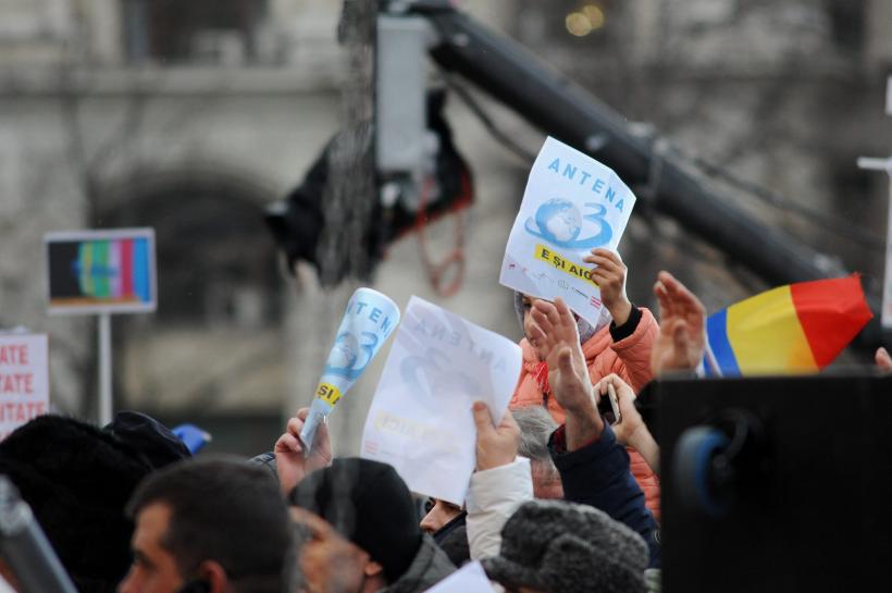 GALERIE FOTO. Cum a fost întâlnirea jurnaliștilor Intact cu telespectatorii 18529350