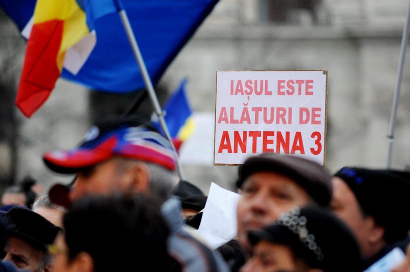 GALERIE FOTO. Cum a fost întâlnirea jurnaliștilor Intact cu telespectatorii 18529354