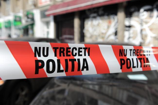 Bărbatul din Suceava care a înjunghiat, pe stradă, două femei fost identificat de poliţişti 