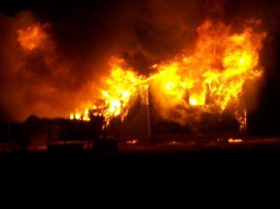 Cluj. Explozie urmată de incendiu, într-un bloc de locuințe