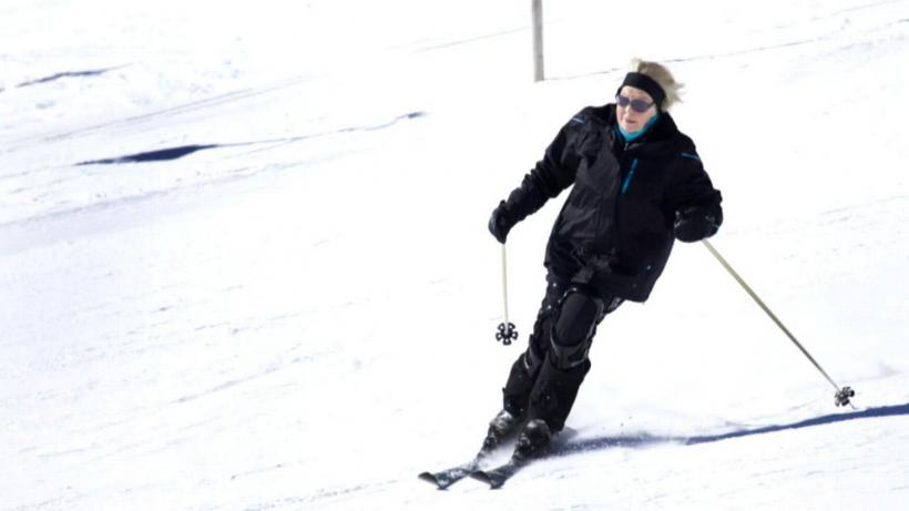 Fosta regină a Olandei, Beatrix, continuă să schieze la 78 de ani 