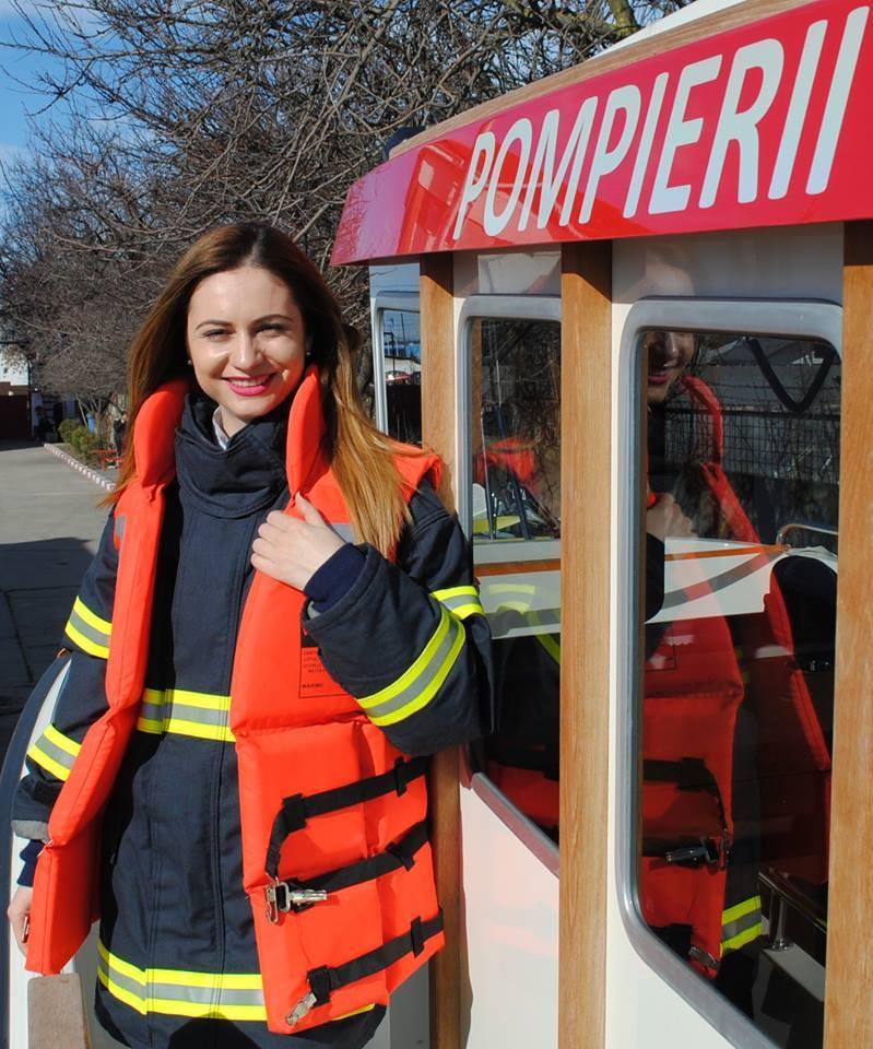 Frumoasele Ministerului de Interne! M.A.I. face concurs de frumusețe pentru angajatele sale! (GALERIE FOTO) 18529849