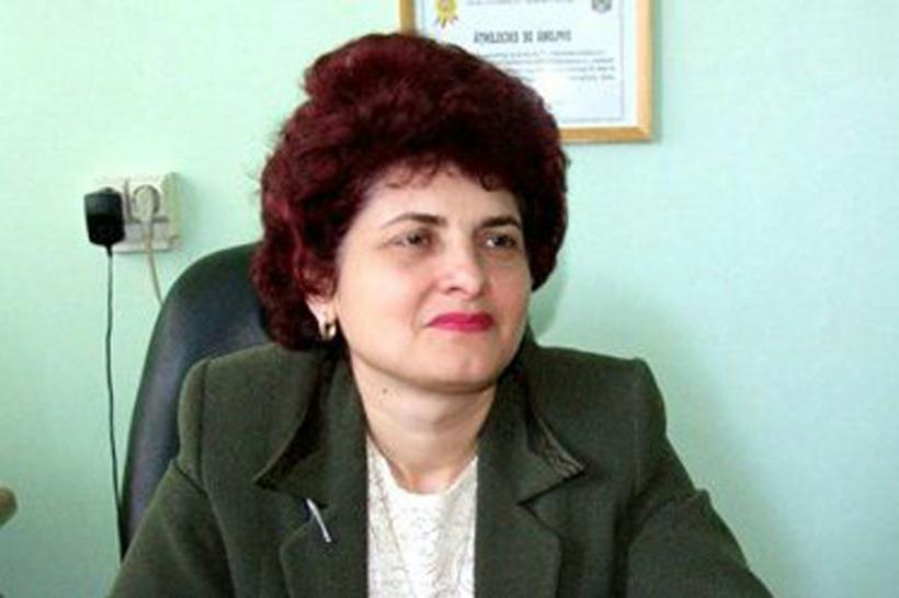 Şefa DSP Argeş a anunţat că nu îşi va depune demisia cerută de prefect 
