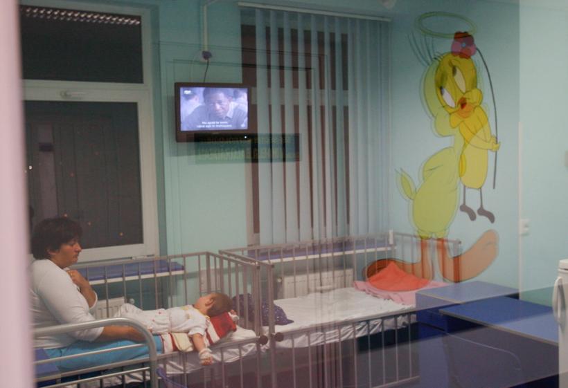 Vaslui: Bebeluş cu boală diareică acută, izolat la Spitalul Judeţean de Urgenţă 