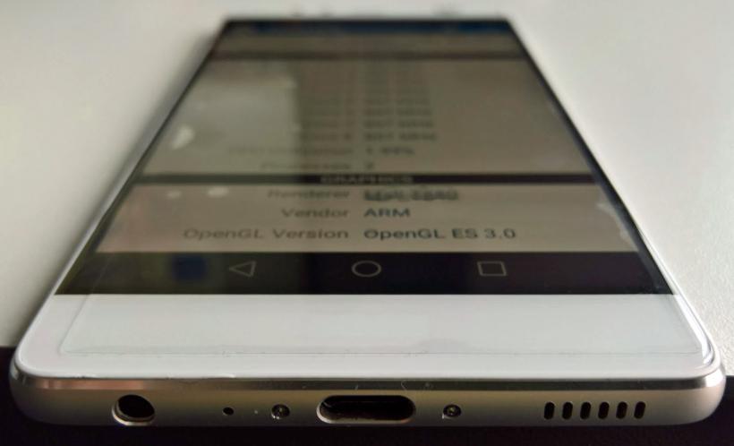 Huawei P9 va avea cameră duală: Noi imagini cu dispozitivul