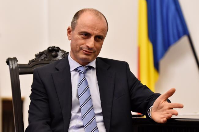PPU-sl cere demisia ministrului Achim Irimescu, vinovat de posibila falimentare a unui brand 100% românesc