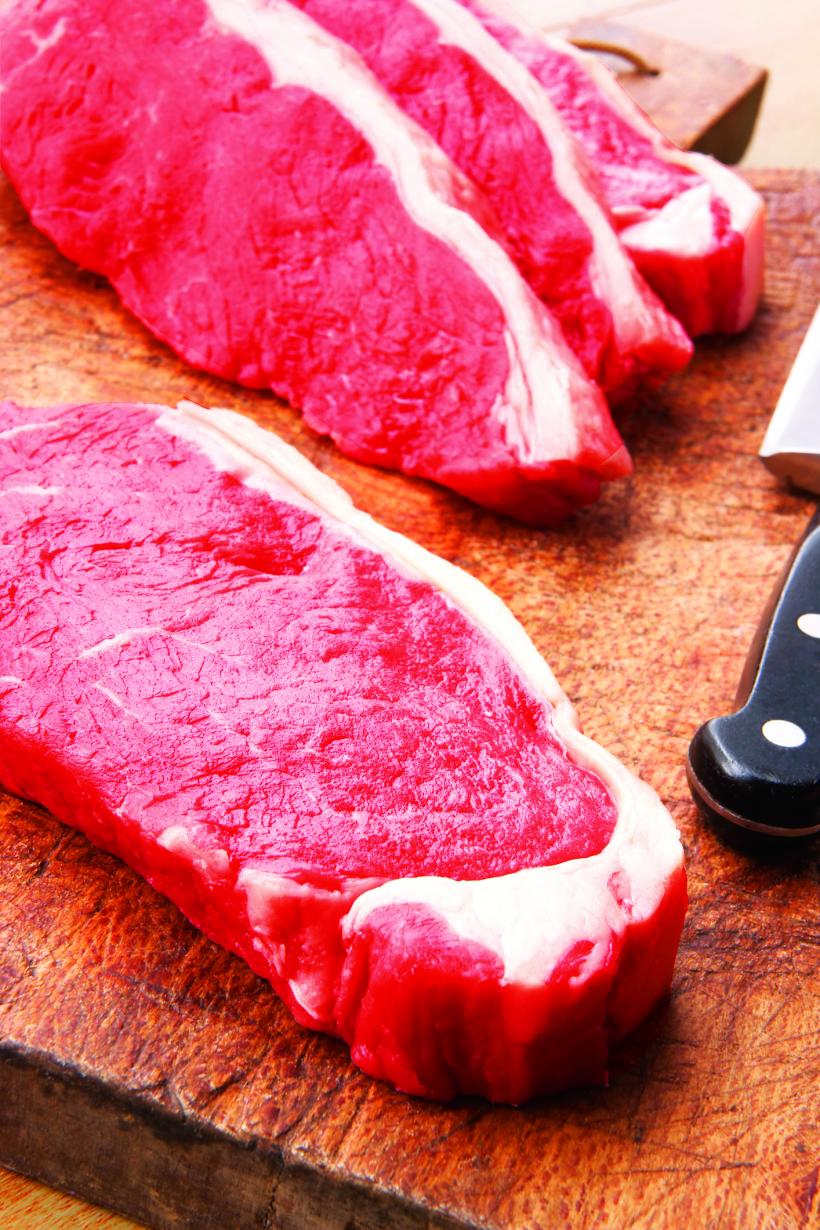 Ingredientul care face carnea proaspătă și... cancerigenă