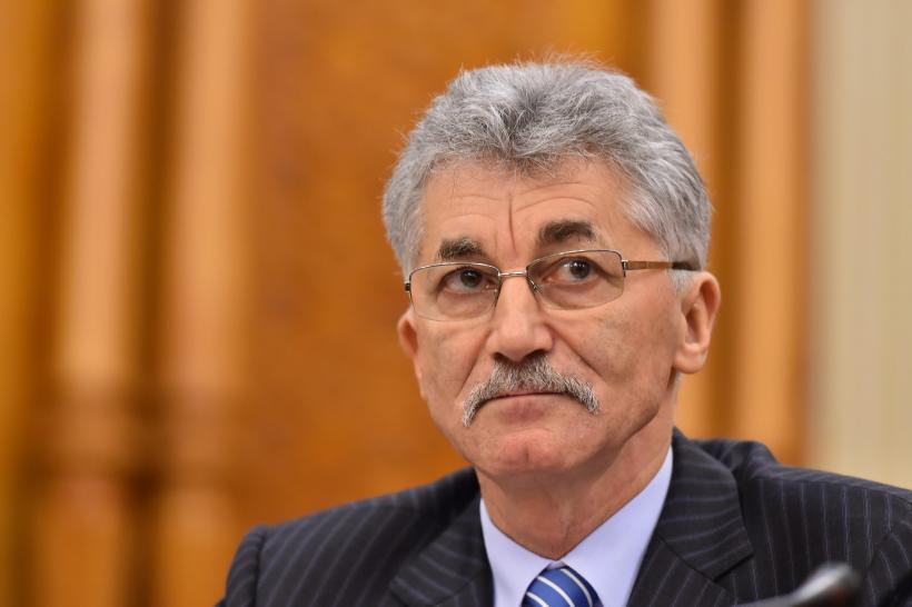 Cine scapă de marile dosare? 18531219