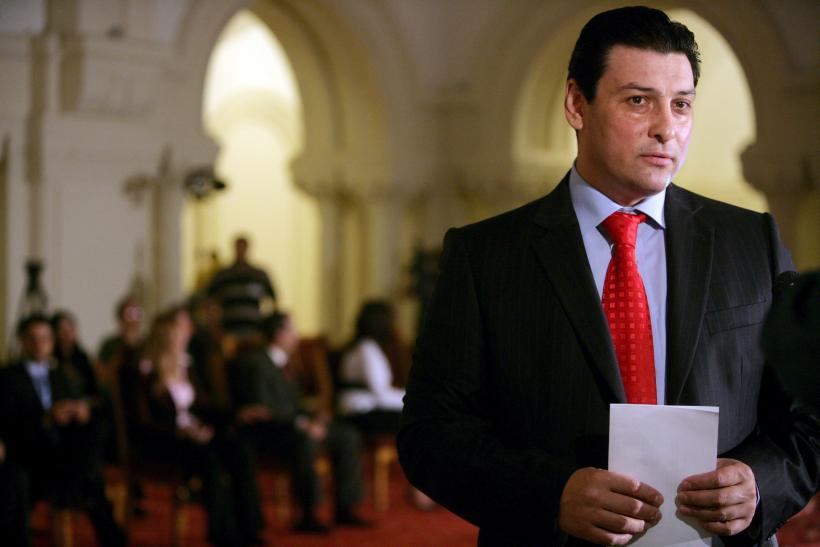 Cine scapă de marile dosare? 18531220