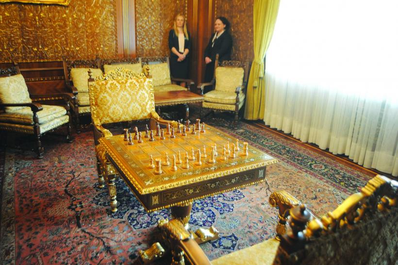 Vizitatorii s-ar putea întâlni cu Ceaușescu în Palatul Primăverii. Doar cu holograma sa