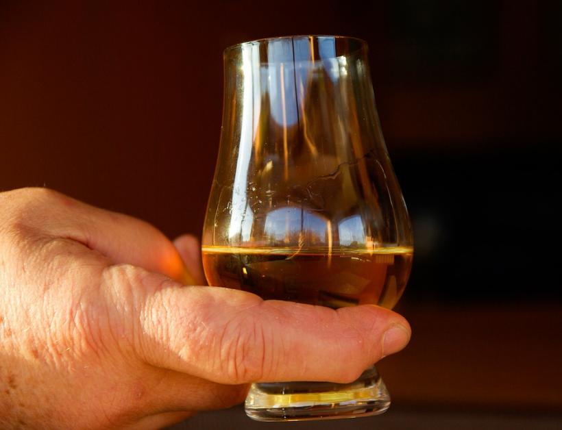 Cei mai mari băutori de whisky NU SUNT scoțienii