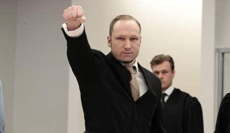 Criminalul extremist Breivik afirmă că va lupta 'până la moarte' pentru naţional-socialism