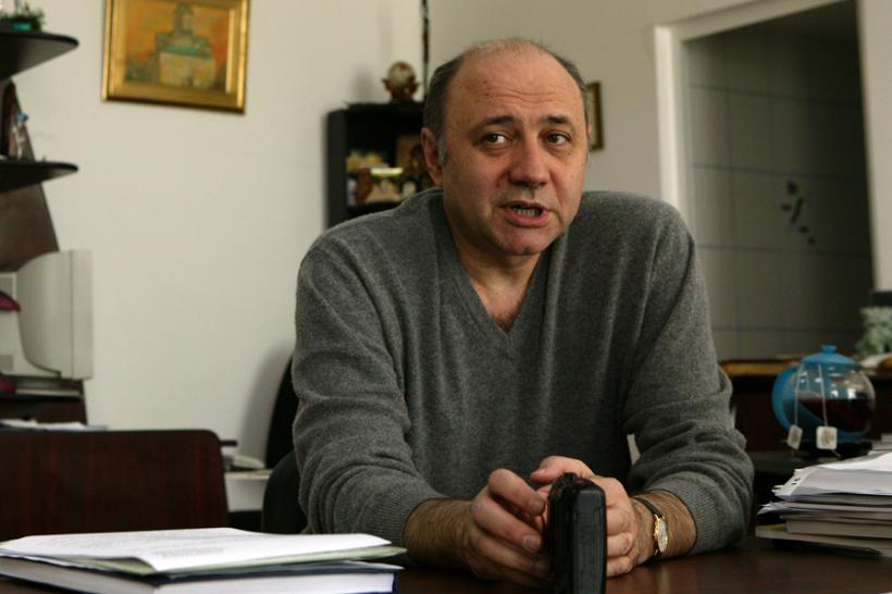 Medicul Irinel Popescu, la DNA 
