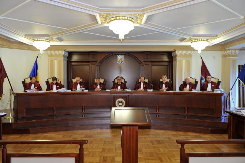 Parlamentarii au lăsat de izbelişte Codurile penale