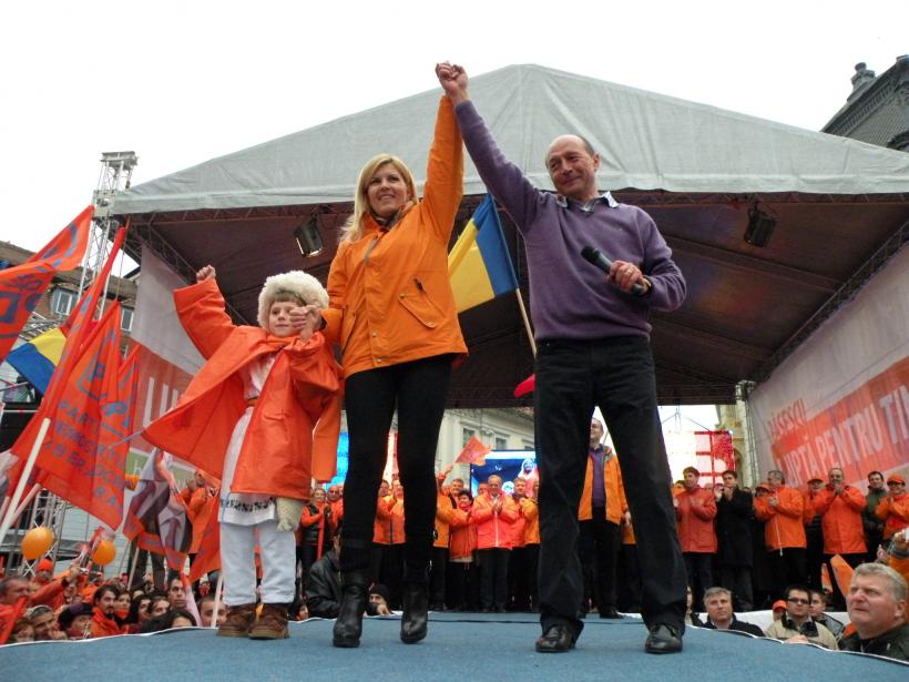  “Toţi oamenii preşedintelui” se toarnă la DNA 18531828