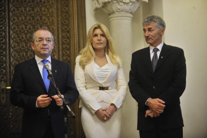  “Toţi oamenii preşedintelui” se toarnă la DNA 18531829