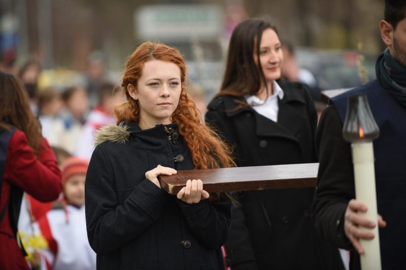 GALERIE FOTO. Procesiune în Bucureşti de Floriile catolice 18532120