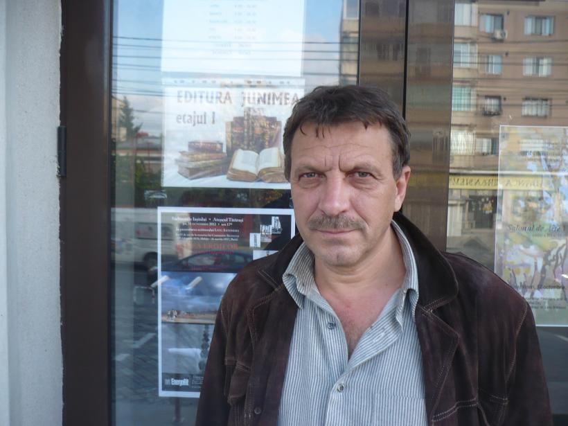 Scriitorul clujean Horia Muntenus cere excluderea din USR a persoanelor care au colaborat cu regimul comunist
