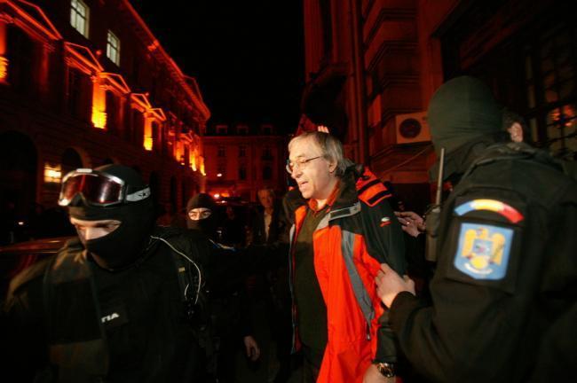 Bivolaru rămâne arestat în Franţa, deşi ceruse să fie lăsat în control electronic