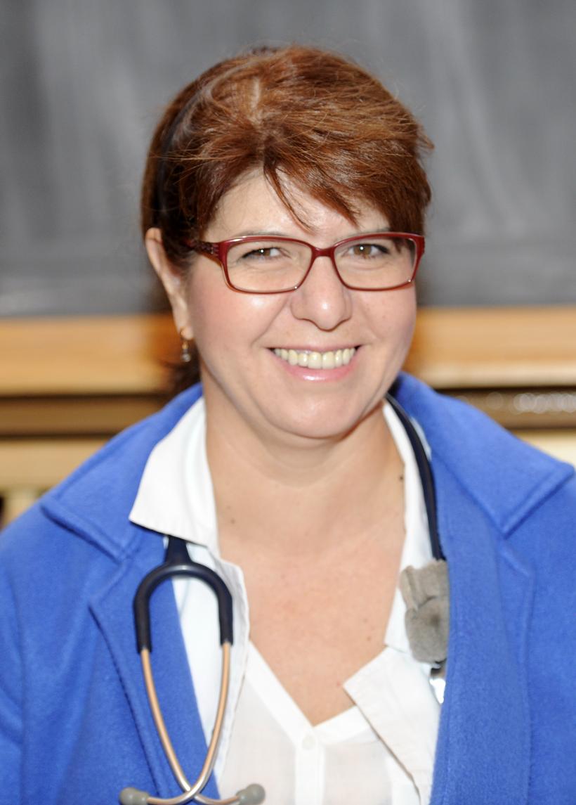 Dr. Irina Strâmbu: „Spray-urile în astm nu sunt o sperietură, ci începutul terapiei”