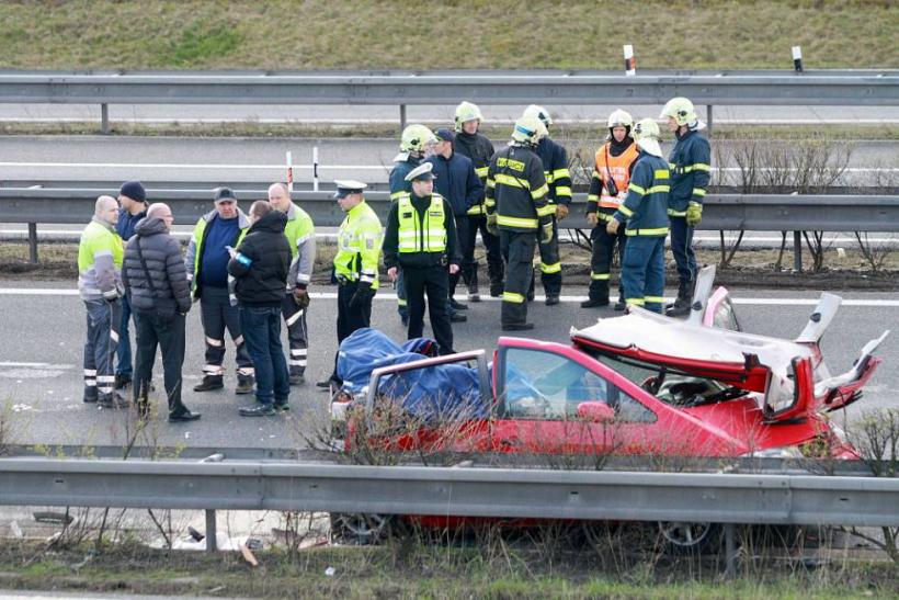 4 români morți și alți 3 răniți într-un accident rutier în Cehia