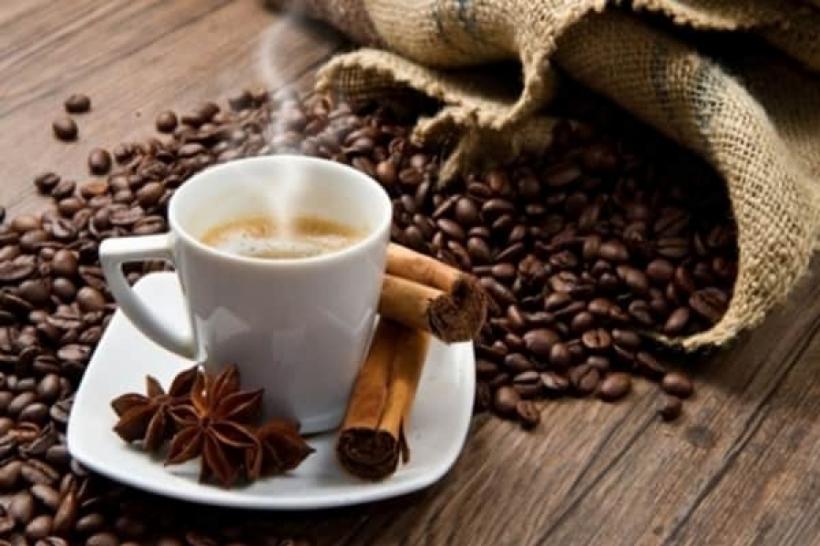 Tratamente naturiste. Cafeaua – cheia longevității? 10 mituri despre licoarea neagră a dimineților tale