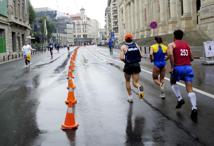 Circulaţia rutieră va fi restricţionată, în weekend, în Capitală, pentru desfăşurarea unor concursuri de alergare