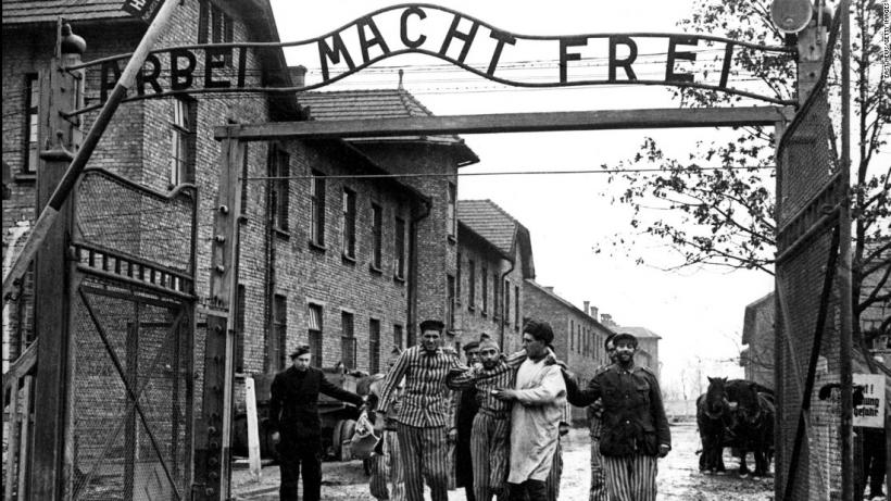 Mărturii cutremurătoare din lagărele naziste: &quot;Noaptea ucideai sau erai ucis&quot;