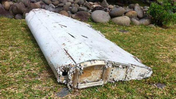 Posibil fragment al MH370, descoperit pe o insulă în Oceanul Indian 