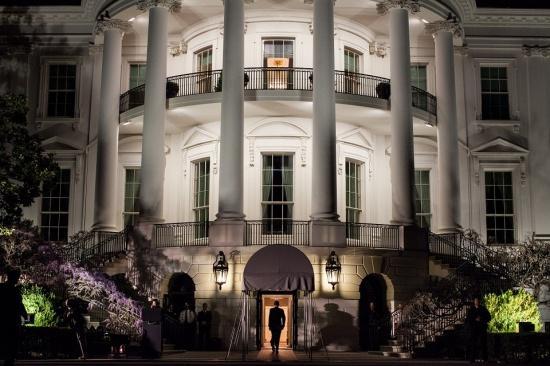 Secret Service: Un intrus s-a urcat pe gardul de la Casa Albă! A fost prins imediat
