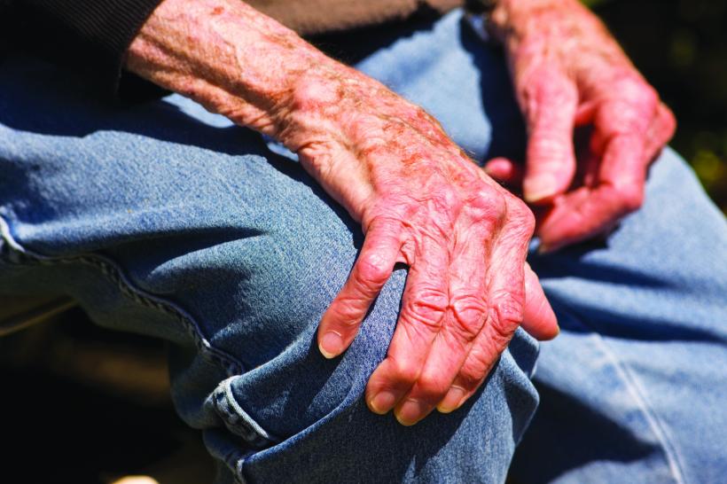 Stresul și sedentarismul, printre cauzele bolii Parkinson 