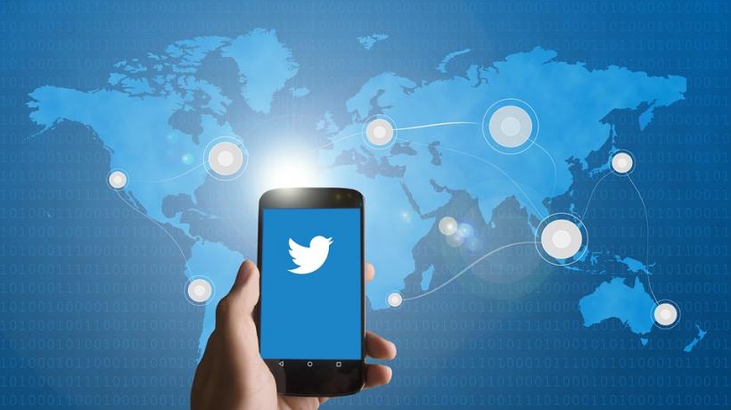   Twitter a introdus un nou buton pentru distribuirea privată a mesajelor între utilizatorii reţelei 