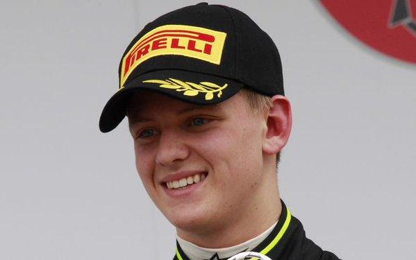 Fiul lui Michael Schumacher debutează în campionatul italian de Formula 4