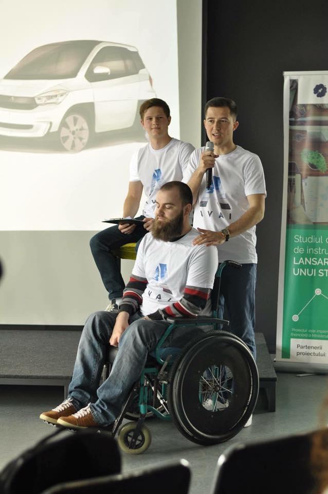 Inventie moldoveneasca: Automobil adaptat pentru o persoana ce se deplaseaza cu scaunul cu rotile